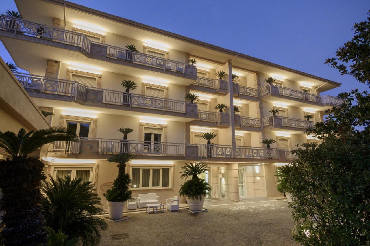 Green Park Hotel Mercogliano Eksteriør billede